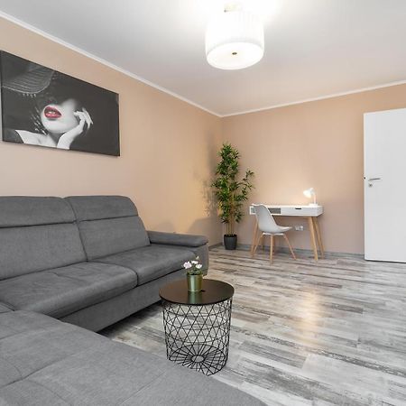 Apartamento Decebal Flat Oradea Exterior foto