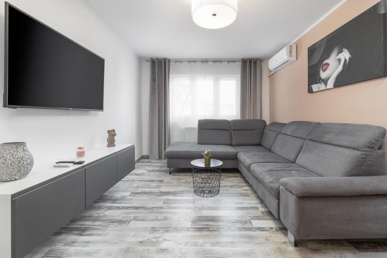 Apartamento Decebal Flat Oradea Exterior foto